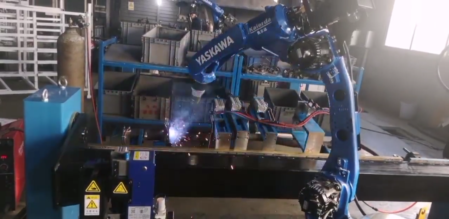 機器人焊接-配件焊接